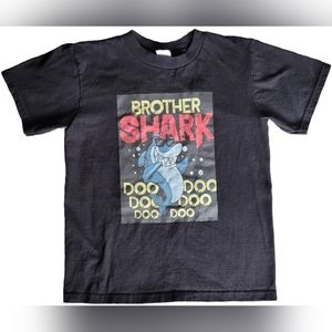 Brother Shark Boys Graphic Black Cotton T-Shirt - Large - GUC